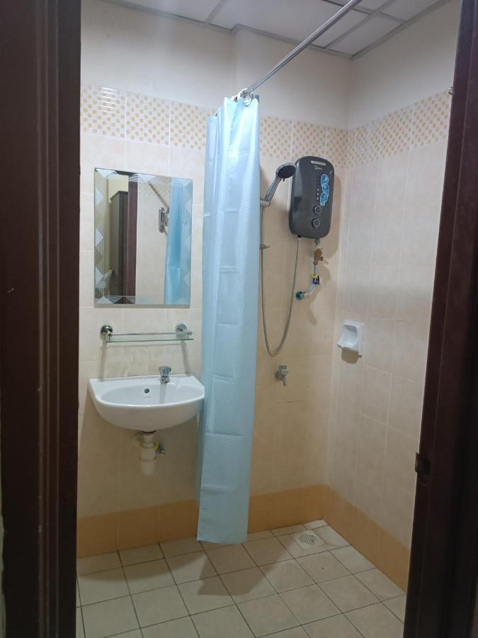 Sofea Inn Bukit Merah - Suria A7733 Kampong Selemat Exterior foto